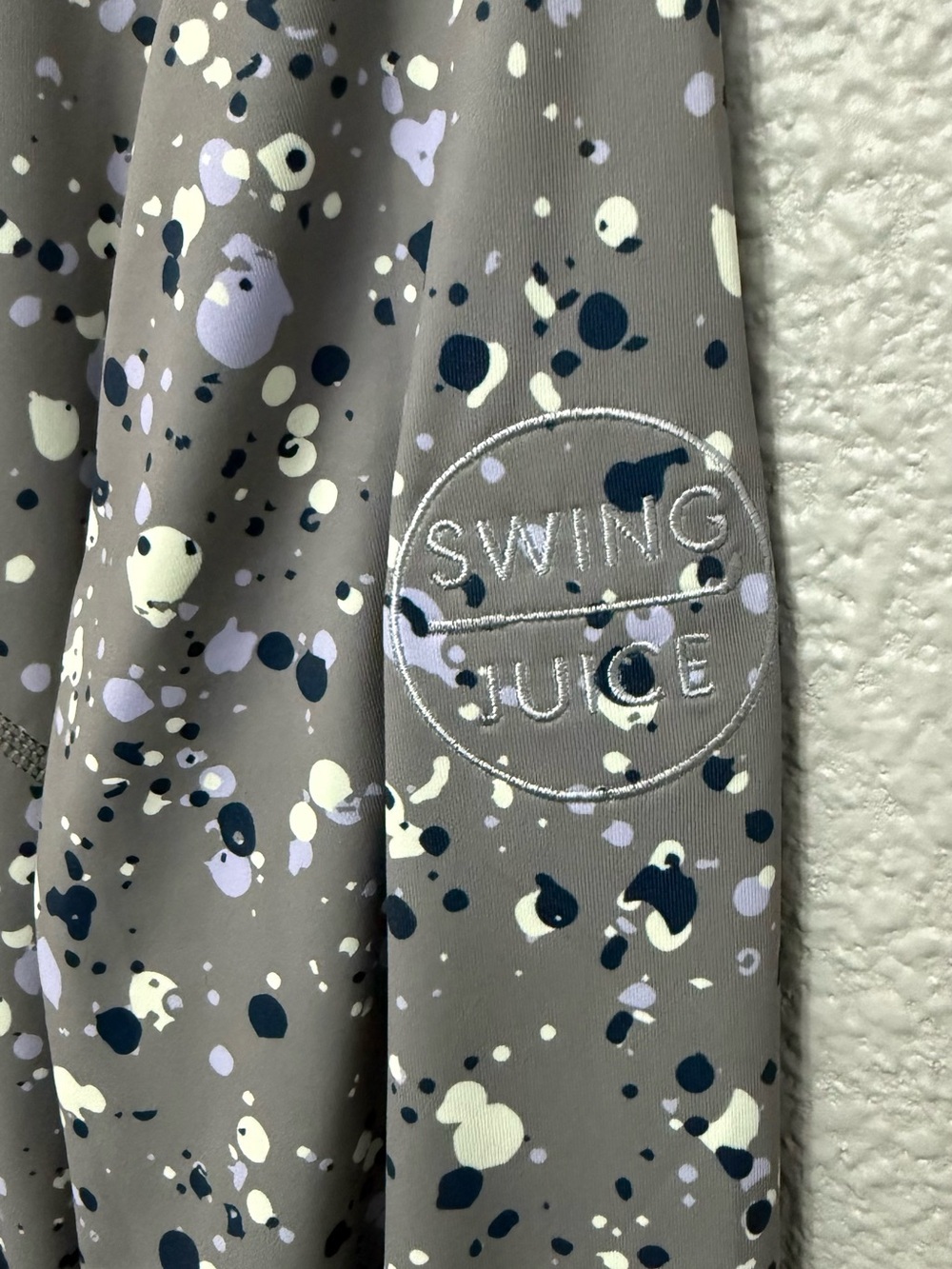 Swing Juice | Golf Splatter Woman’s Full Zip Lightweight Jacket | Size Large - Picture 3 of 4